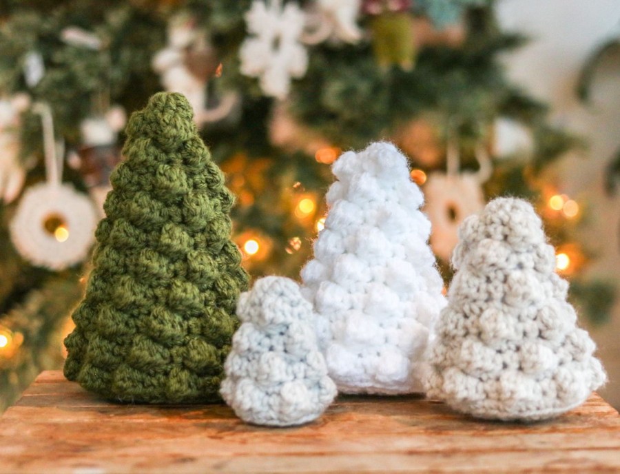 Lifestyle CS Crafts | Locally Crocheted Family Bauble Trees