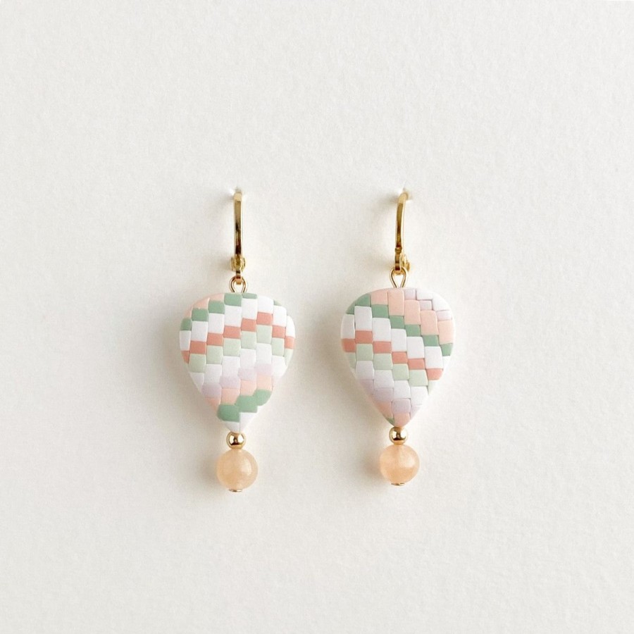 Lifestyle Wildberry Studio | Up & Away Hot Air Balloon Dangles