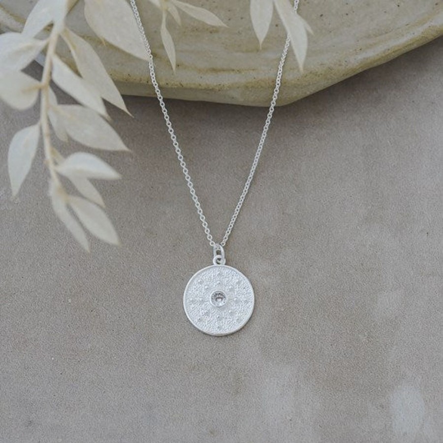 Lifestyle Glee | Lone Medallion Necklace