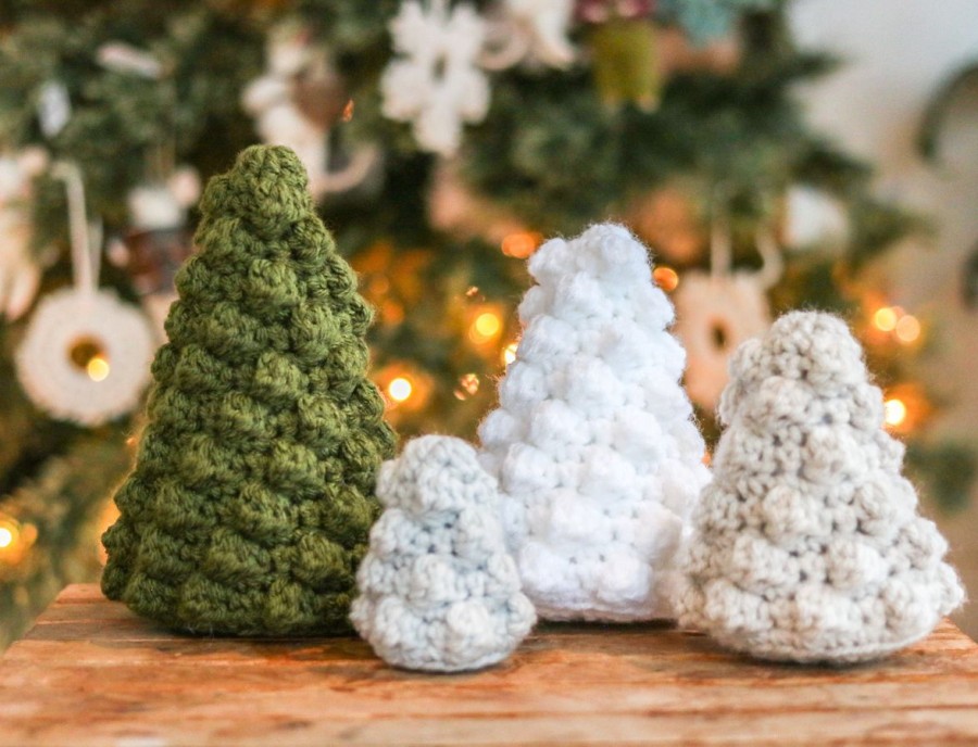 Lifestyle CS Crafts | Locally Crocheted Family Bauble Trees