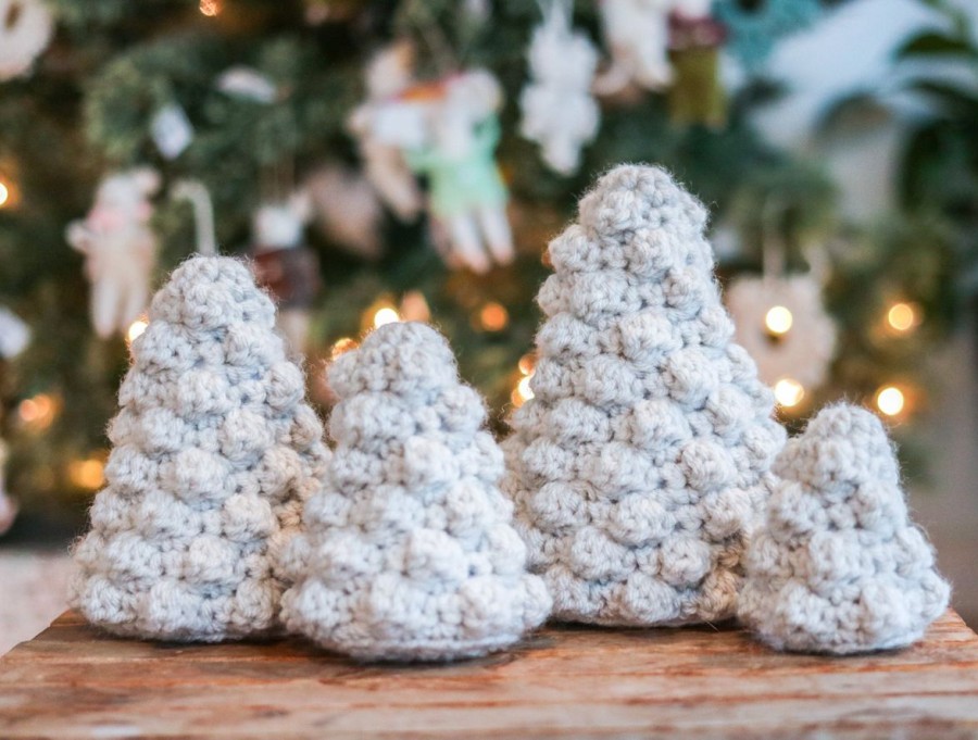 Lifestyle CS Crafts | Locally Crocheted Family Bauble Trees